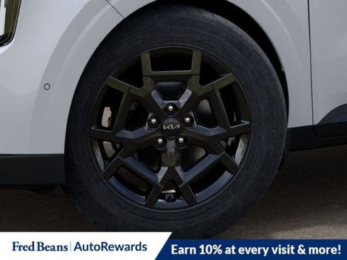 New 2025 Kia Carnival SX Prestige image 10