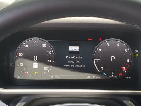 Used 2025 Land Rover Defender 110 S AWD/4WD image 36