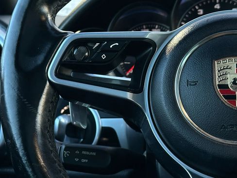 Used 2017 Porsche Cayenne Platinum Edition image 29