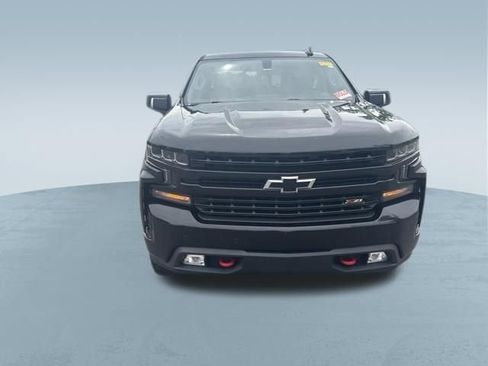 Used 2021 Chevrolet Silverado 1500 LT Trail Boss w/ Convenience Package II AWD/4WD image 2