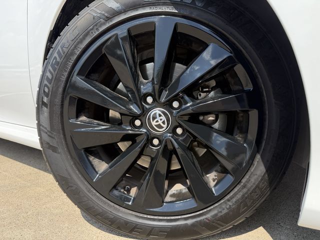 Used 2023 Toyota Camry LE FWD image 9