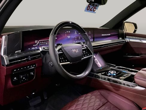 Used 2025 Cadillac Escalade Sport w/ Touring Package AWD/4WD image 17