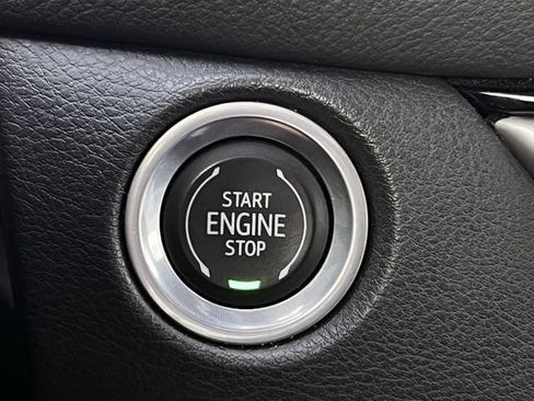 Certified 2024 Cadillac XT4 Sport image 22