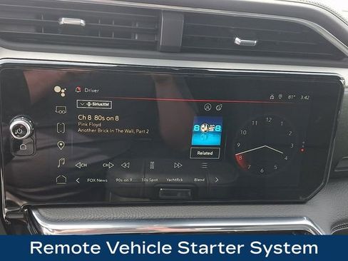 Used 2025 GMC Sierra 1500 Denali AWD/4WD image 9