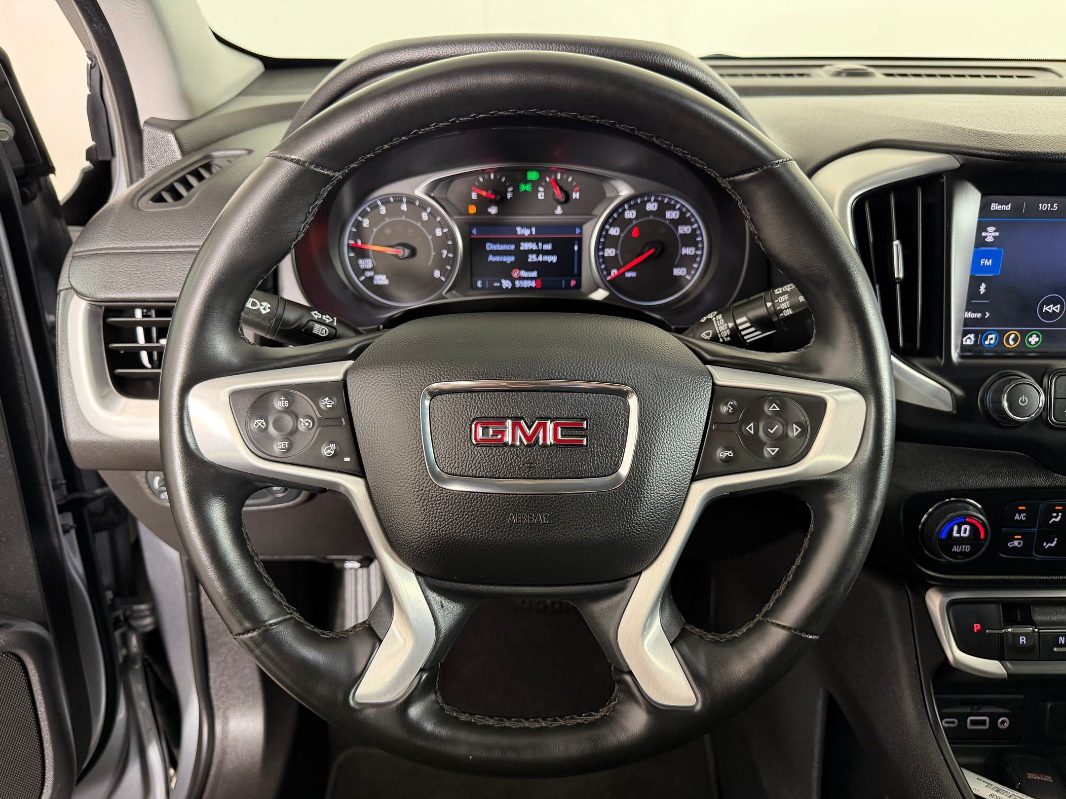 Used 2024 GMC Terrain SLT AWD/4WD image 51