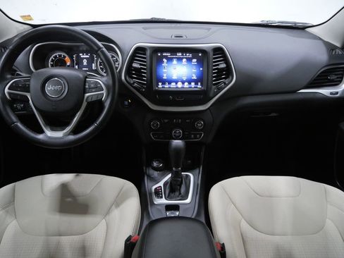 Used 2016 Jeep Cherokee Latitude w/ Comfort/Convenience Group image 10