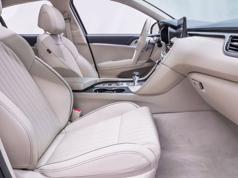 Certified 2026 Genesis G70 2.5T Prestige image 14