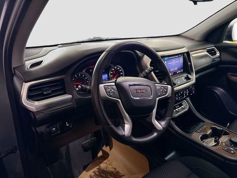 Used 2021 GMC Acadia SLE w/ Driver Convenience Package image 10