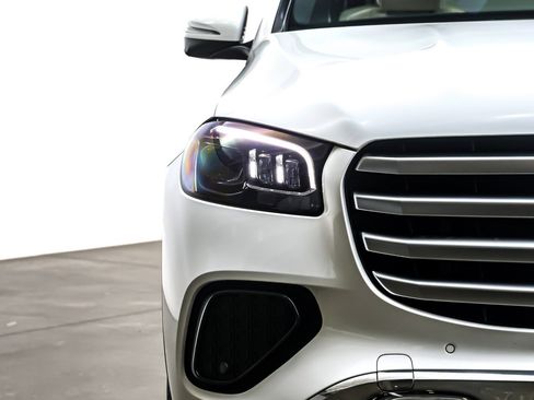 Certified 2025 Mercedes-Benz GLS 450 GLS 450 4MATIC SUV image 16
