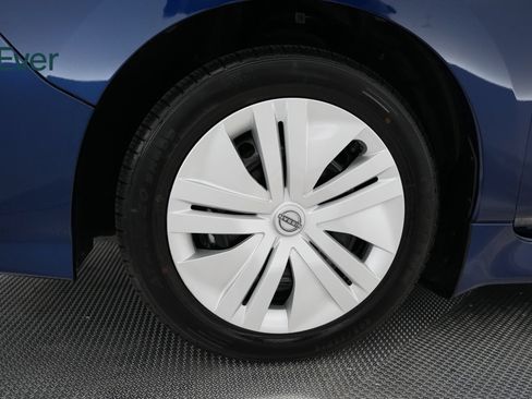Used 2025 Nissan Leaf S FWD image 20