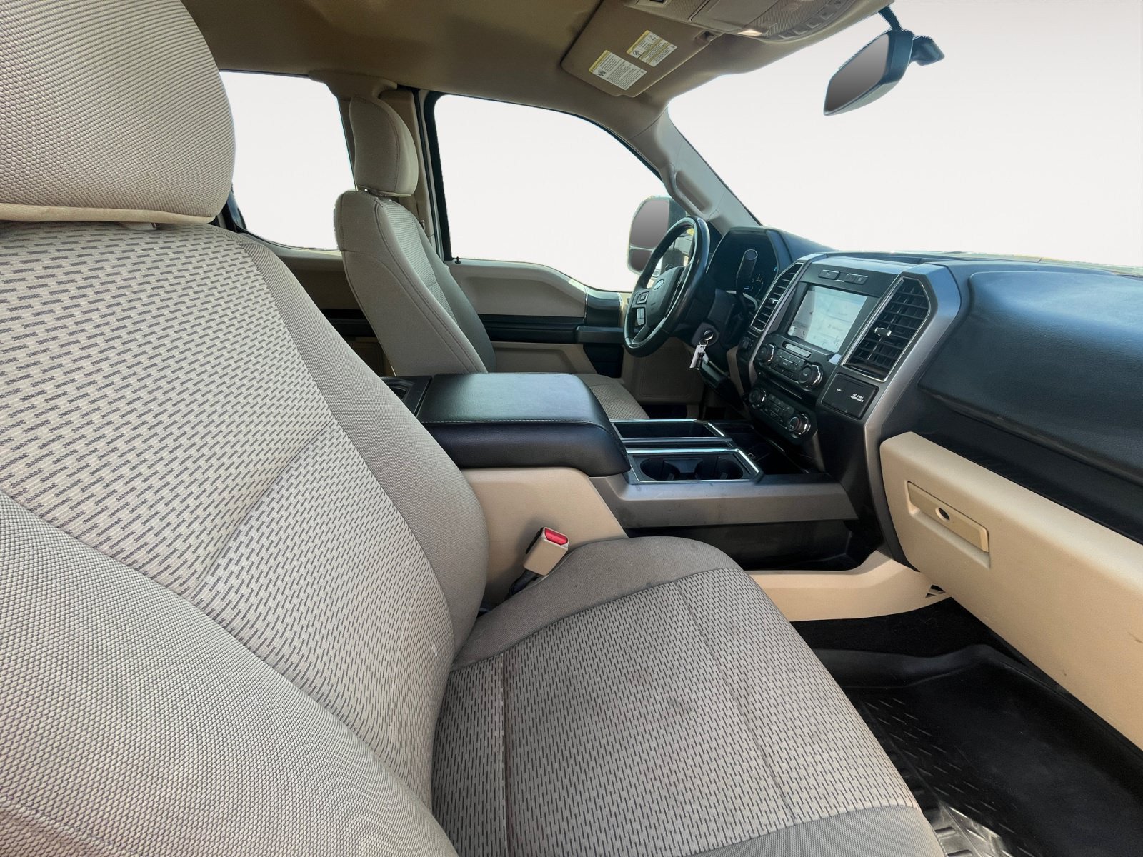 Used 2017 Ford F150 XLT w/ Equipment Group 302A Luxury RWD image 14