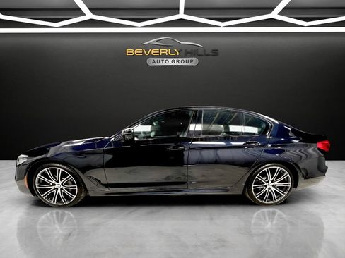 Used 2019 BMW 540i w/ M Sport Package RWD image 2