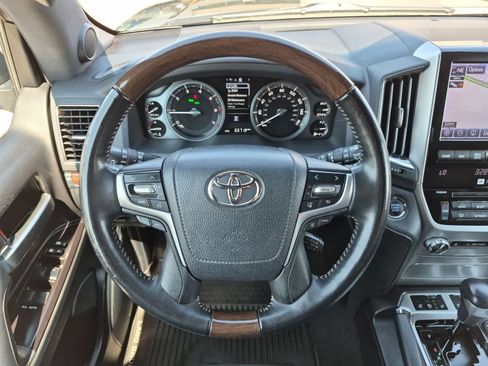 Used 2021 Toyota Land Cruiser Heritage Edition AWD/4WD image 24