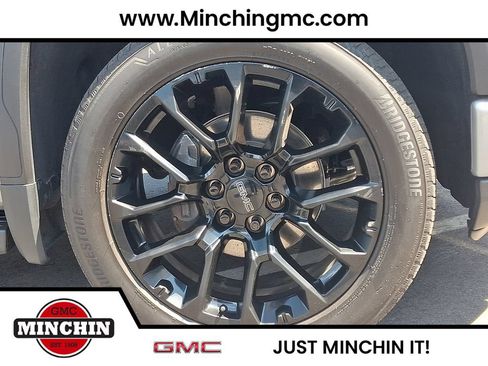 Used 2023 GMC Sierra 1500 Denali AWD/4WD image 8