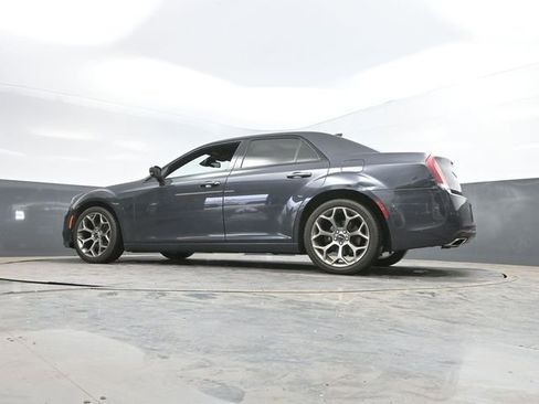 Used 2018 Chrysler 300 S w/ 300S Premium Group image 42