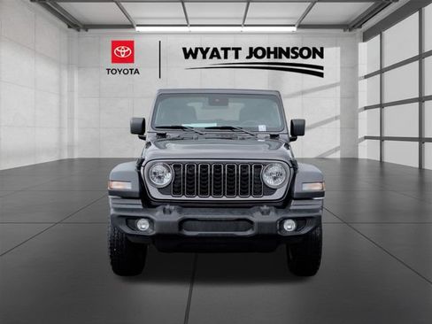 Used 2024 Jeep Wrangler Sport AWD/4WD image 8
