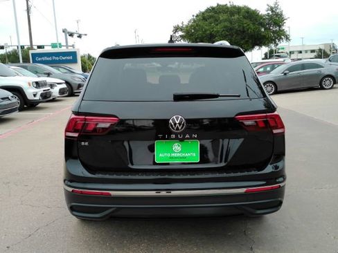 Used 2023 Volkswagen Tiguan SE FWD image 10