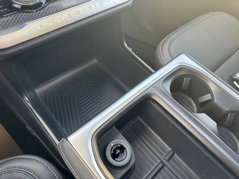 New 2026 Ford Expedition Platinum w/ Stealth Performance Package image 24