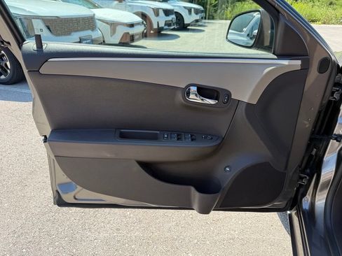 Used 2010 Chevrolet Malibu LS FWD image 5