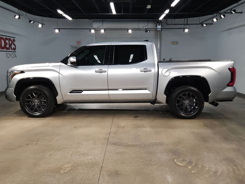 Used 2023 Toyota Tundra Platinum AWD/4WD image 4