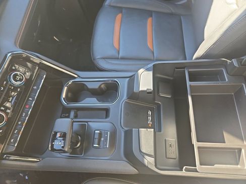 Used 2024 GMC Sierra 1500 AT4 w/ AT4 Preferred Package image 22