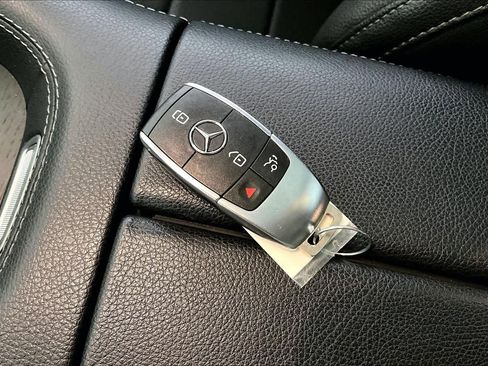 Used 2023 Mercedes-Benz GLE 350 4MATIC image 15