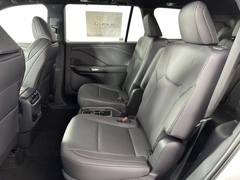 New 2026 Lexus TX 500h AWD image 16