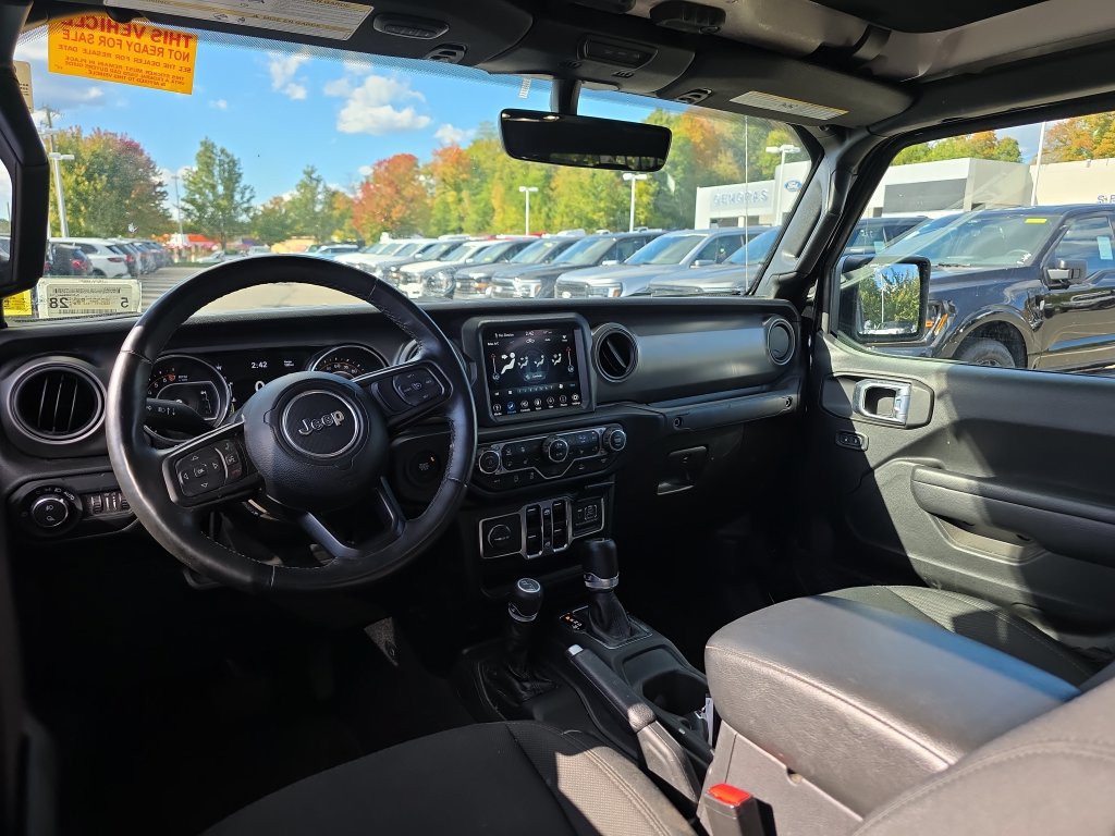 Used 2022 Jeep Gladiator Sport AWD/4WD image 18