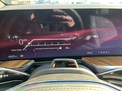 Used 2025 Cadillac Escalade Sport Platinum w/ LPO, ONYX Package image 29