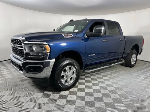 Used 2024 RAM 2500 Big Horn w/ Level 2 Equipment Group image 10