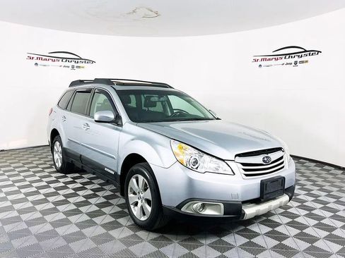 Used 2012 Subaru Outback 3.6R Limited image 1