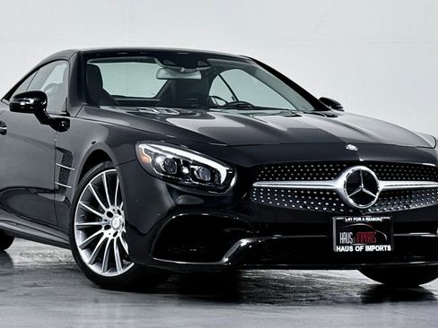 Used 2017 Mercedes-Benz SL 550 image 16