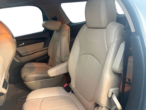 Used 2011 GMC Acadia Denali image 16