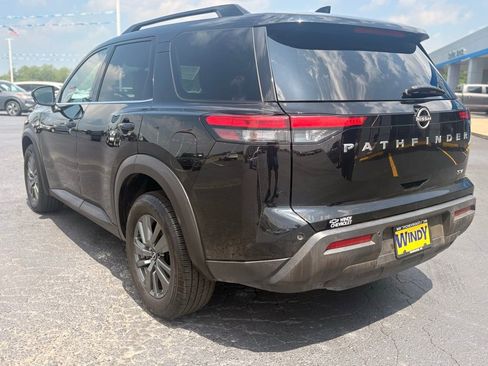 Used 2022 Nissan Pathfinder SV FWD image 7