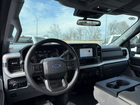Used 2025 Ford F250 XLT AWD/4WD image 19