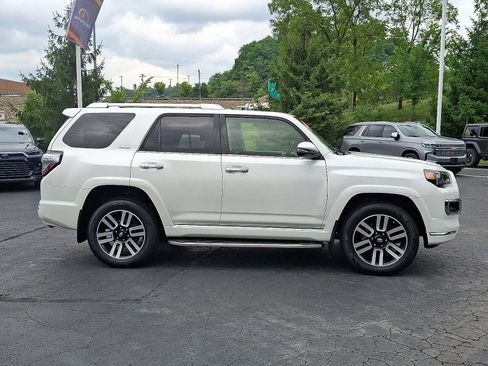 Used 2020 Toyota 4Runner Limited AWD/4WD image 7