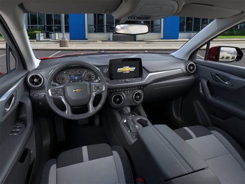 New 2025 Chevrolet Blazer LT w/ Convenience Package image 15