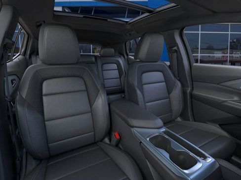 New 2026 Chevrolet Equinox EV LT w/ LPO, All-Weather Mat Package image 17