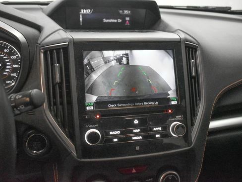 Used 2020 Subaru Crosstrek 2.0i Limited w/ Moonroof Package w/Navigation image 16