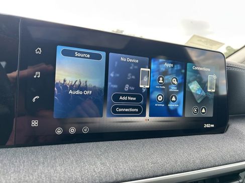 New 2026 Nissan Kicks SV w/ SV Premium Package FWD image 31