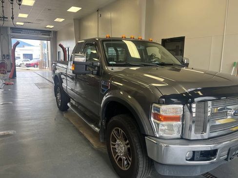 Used 2010 Ford F250 XLT AWD/4WD image 1