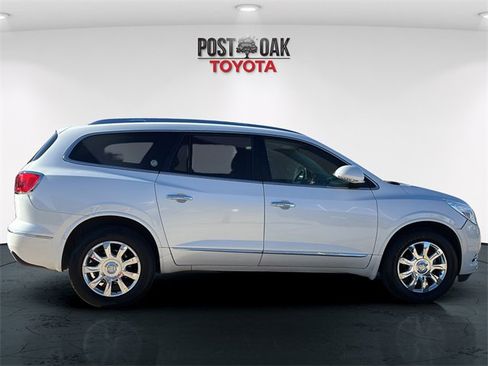 Used 2017 Buick Enclave Leather image 8