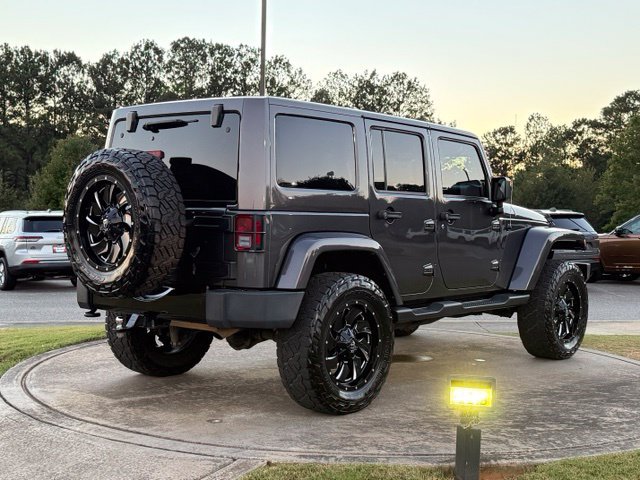 Used 2017 Jeep Wrangler Unlimited Sahara AWD/4WD image 8