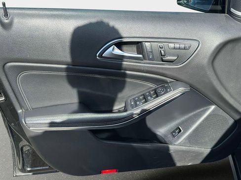 Used 2017 Mercedes-Benz GLA 250 4MATIC image 13