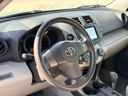 Used 2011 Toyota RAV4 4WD w/ Base L4 Extra Value Pkg image 12