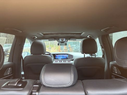 Used 2024 Mercedes-Benz GLE 350 4MATIC image 17