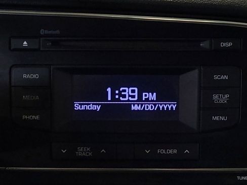 Used 2018 Hyundai Elantra SE image 25