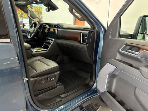 Used 2026 GMC Sierra 2500 Denali w/ Denali Reserve Package AWD/4WD image 54