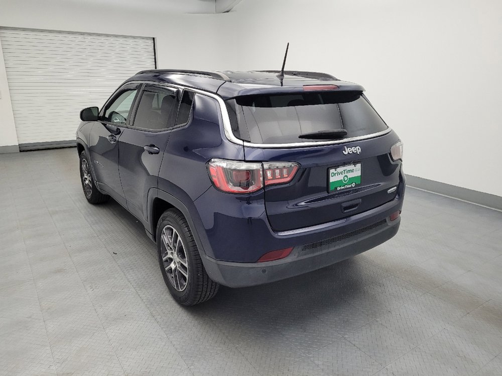 Used 2018 Jeep Compass Latitude w/ Safe & Security Group FWD image 5