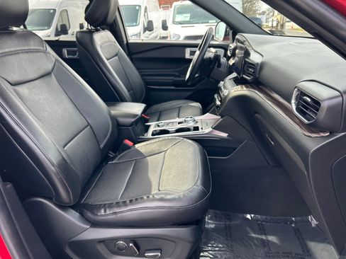 Certified 2020 Ford Explorer Limited w/ Class III Trailer Tow Package image 23